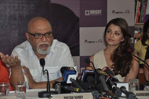 Aishwarya Rai Bachchan unveils Pritish Nandy''s Book Again at Crossword, Mumbai