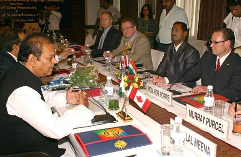 Minister of Food Processing Industries Subodh Kant Sahai and Minister of Education and Law, Govt of Saskatchewan,Canada, Rob Norris at the MoU signing between Indian Institute of Crop Processing Technology and University of Saskatchewan,