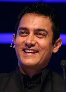 Aamir Khan at the launch of Samsung''s mobiles in New Delhi