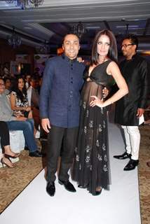 Celina, Rahul Bose with designer Rina Dhaka, Dev R Nil at Signature fashion show at Le Merridean