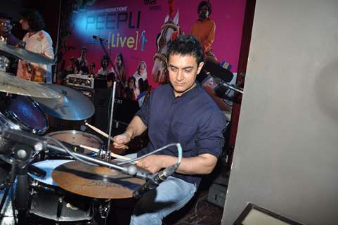 Aamir Khan at Peepli Live music launch