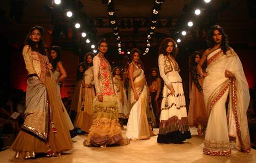 Models showcasing designer Manish Malhotra''s creations at the Delhi Counter Week 2010, in New Delhi on Tuesday