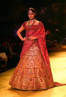 Bollywood actress Kangna Ranaut showcasing a creation by designer J J Valaya at the Delhi Couture Week 2010, in New Delhi on Friday