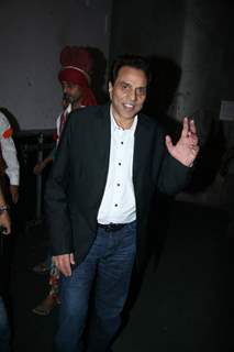 Dharmendra on the sets of Indian Idol at Film City