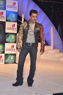 Salman Khan Bigg Boss Season4 press meet at taj land's end