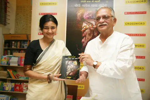 Gulzar at "Potli Wale Baba" book launch at Croswword, Kemps Corner