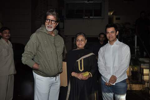 Amitabh Bachchan, Jaya Bachchan and Aamir Khan at the screening of Peepli Live movie in Bandra