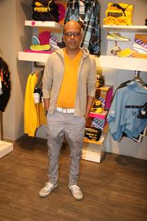 Narendra Kumar Ahmed at Pimp your shoe event at Khar