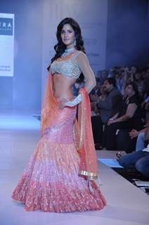 Katrina Kaif dazzled on the ramp at the Gitanjali Lifestyle Nakshatra opening show at the first India International Jewellery Week on Day 1