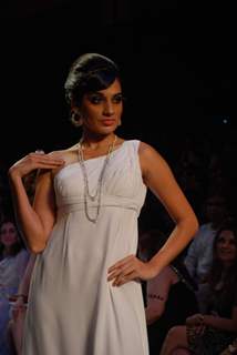 Varuna D Jani''s Unique Vow Collection created magic at India International Jewellery Week