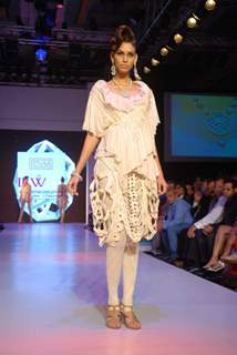 Model on the ramp at CVM Exports show at the India International Jewellery Week on Day 3