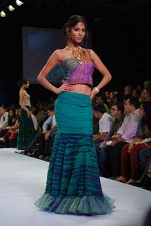 Model on the ramp at Sawansukha Jewellers show at the India International Jewellery Week on Day 4