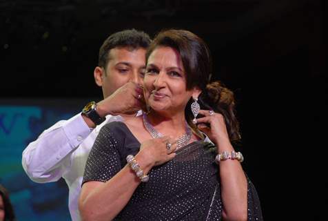 Sharmila Tagore on the ramp at Sawansukha Jewellers show at the India International Jewellery Week on Day 4