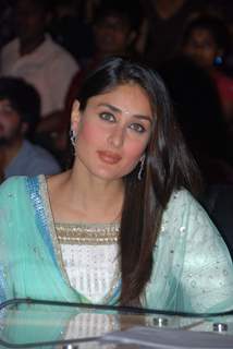 Kareena Promote We Are Family on the sets of India''s Got Talent at Filmcity