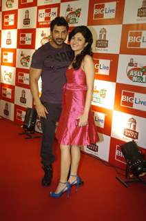 John and Sonal Sehgal at Aashayein on Big Asli No 1 Finale at Goregaon