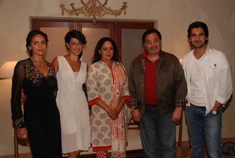 Rishi, Hema Malini, Esha Deol and Arjan Bajwa on the sets of Tell Me O Khuda at Filmcity