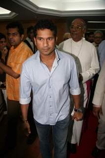 Sachin Tendulkar inaugurated the first Hybrid Cath lab at Holy Family Hospital in Bandra