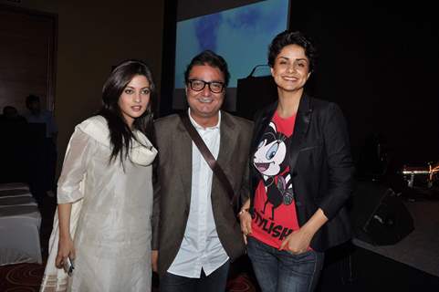 Riya Sen, Vinay Pathak and Gul Panag at Ketan Mehta's Ramayana press meet at Courtyard Marriott