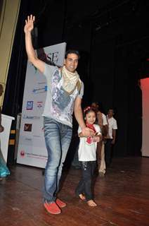 Akshay Kumar spend time with cpaa kids