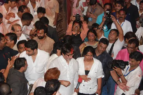 Amitabh and Abhishek Bachchan seek Ganesha Blessings in Mumbai