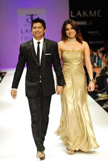 Shaan walks the ramp for Troy costa showcases at lakme fashion week