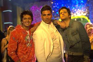 Akshay,Fardeen and Ritesh looking gorgeous