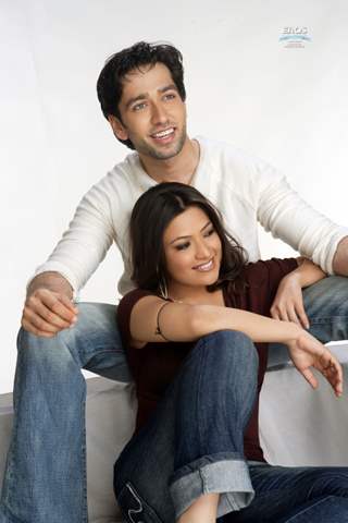 A still scene of Nakuul Mehta and Amita Pathak