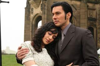 Rajneesh Duggal and Adah Sharma  in the movie 1920