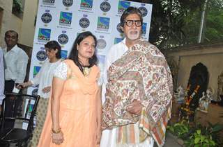 Amitabh Bachchan with Kaun Banega Crorepati's grand winner Rahat Taslim