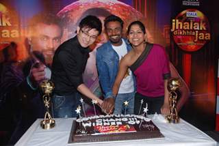 Jhalak Dikhla Jaa winner Meiyang Chang and choreographer Marischa with Remo Dsouza