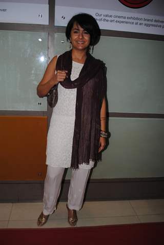 Kitu Gidwani at Premiere of movie Monica