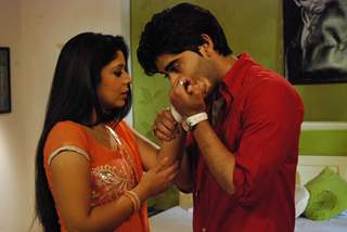 Romantic scene of Nivi and Viren