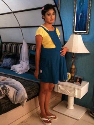 Kritka Kamra as Arohi from KMH-2