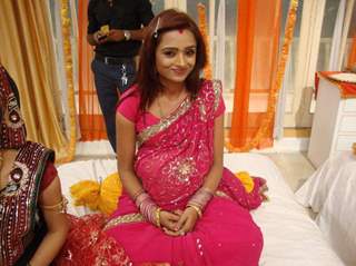 Parul Chauhan in tvshow Rishton Se Badi Pratha