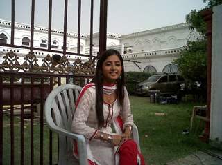 Sana Amin on the sets of Mera Naam Karegi Roshan