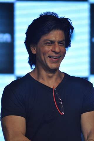 Shah Rukh Khan promotes his film Ra.One at Inorbit Mall in Malad, Mumbai
