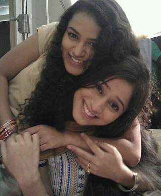 Soumya Seth and Farhina Parvez of TV show Navya