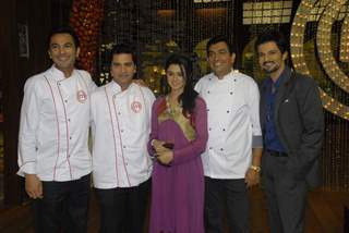 Sanjeev Kapoor, Vikas Khanna, RaQesh and Riddhi Dogra Vashisth on the sets of Master Chef India 2