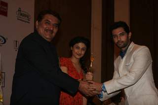 Raza Murad, Ragini Khanna and Chirag Paswan at Golden Achiever Awards 2012