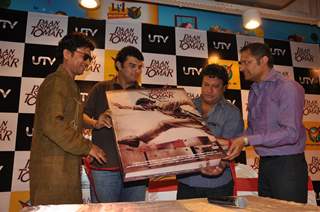 Irrfan Khan, Timangshu Dhulia and Siddharth Roy Kapur at Paan Singh Tomar DVD Launch
