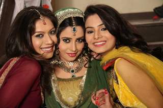 Beena, Malika and Deblina on sets of Sajda Tere Pyaar Mein