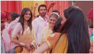 Iss Pyaar Ko Kya Naam Doon Cast celebrating holi