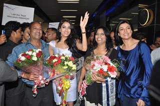 Sushmita Sen at Airport to receive Miss Asia Pacific Himangini Singh Yadu