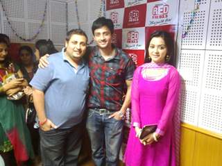 Rageeni Nandwani and Mukul Harish visits Red FM Studio