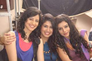 Sukirti, Vahbbiz and Priya