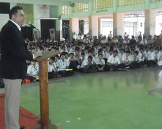 Boman Irani took pledge at Don Bosco on 15th Aug