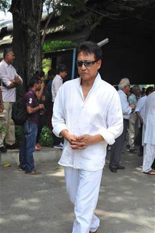 Cremation ceremony of the late Bollywood cinematographer Ashok Mehta