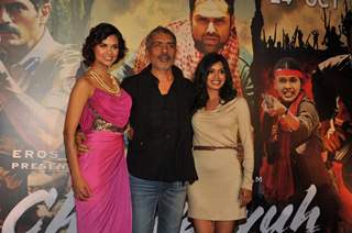 Esha Gupta, Prakash Jha and Anjali Patil at Unveiling of forthcoming film Chakravyuh