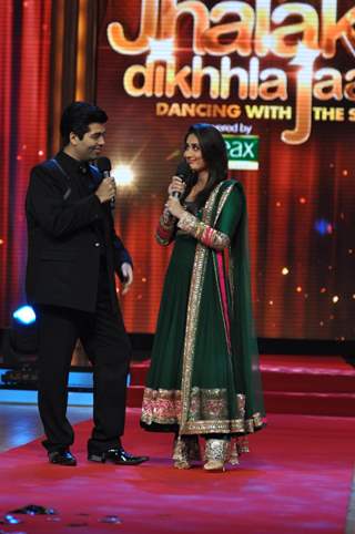 Karan Johar and Kareena Kapoor at Film Promotion Heroine on Set Jhalak Dikhhala Jaa