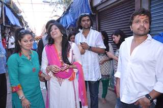 Himesh Reshammiya with Sur Kshetra team at Ganesh Mandal in Lowe Parel, Mumbai.